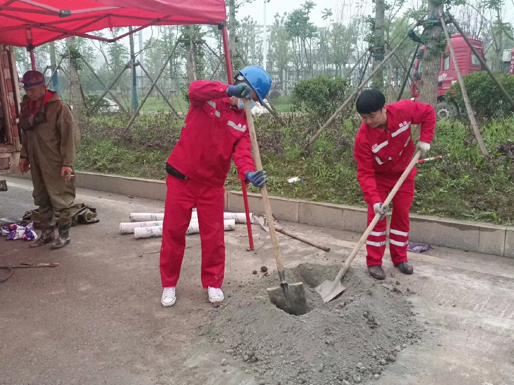 天心管道疏通哪家好】及时进行市政管道清淤